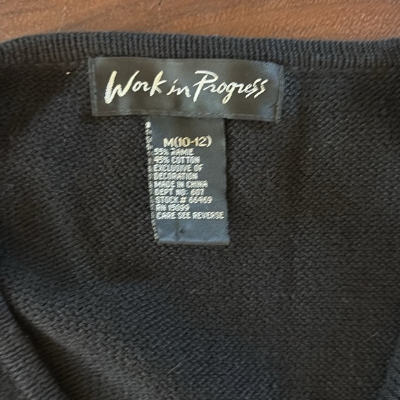 Vintage Work in Progress Black Floral Embroidered Cardigan/ Size Medium Sweater - Picture 2 of 7